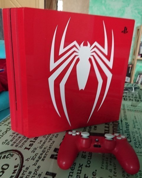 ps4_pro_spidy.jpg