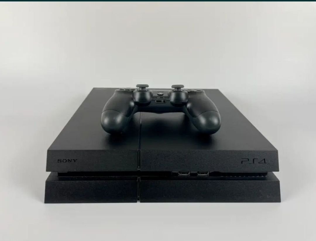 Подробнее о "Продаю ps4 400GB"