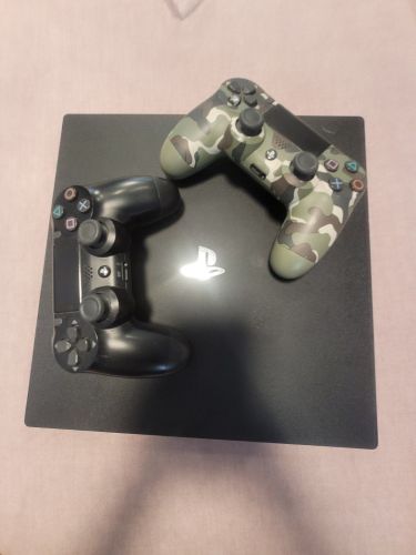 Подробнее о "Sony Playstation 4 Pro 1 TB"